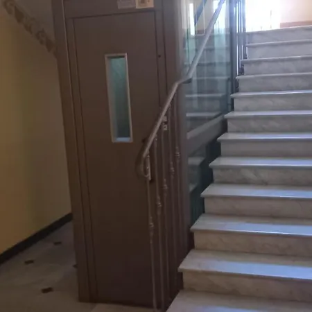 Corso Garibaldi Mansarda בית הארחה 3*