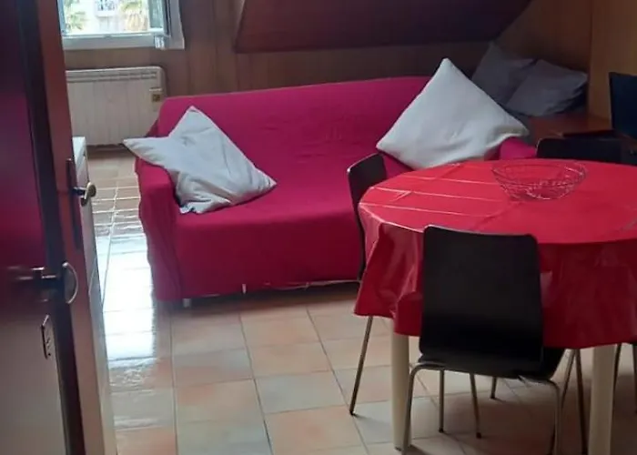 Pensión Corso Garibaldi Mansarda 3*