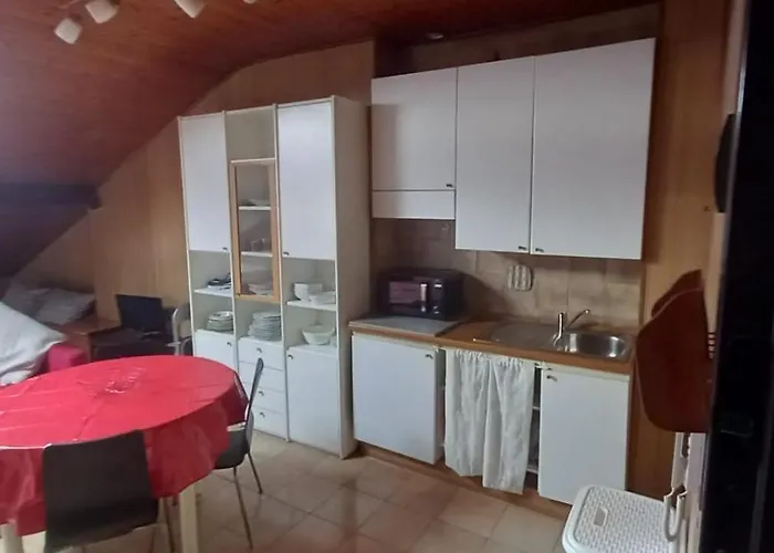 Corso Garibaldi Mansarda 3* سانريمو